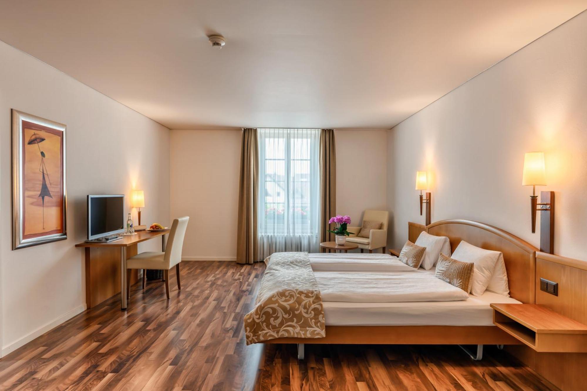 Hotel Landgasthof Schoenbuehl Экстерьер фото